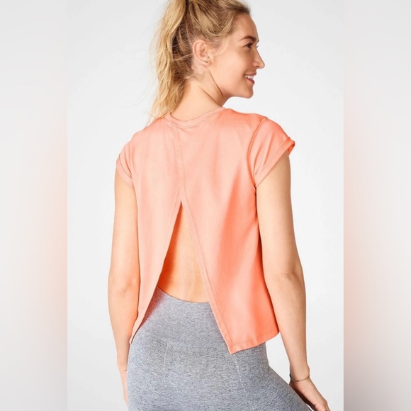 Fabletics Peach Gia Seamless Tie Up Tee Size Large NWOT - Picture 1 of 5